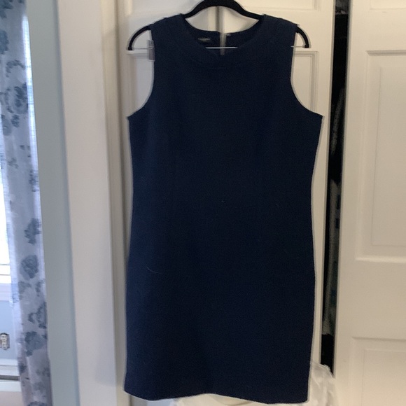Navy blue sleeveless dress - Picture 2 of 5